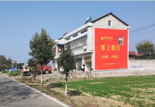 色达墙体广告具有的独特优势