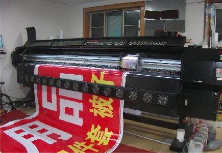 色达喷绘广告分辨率是多少？